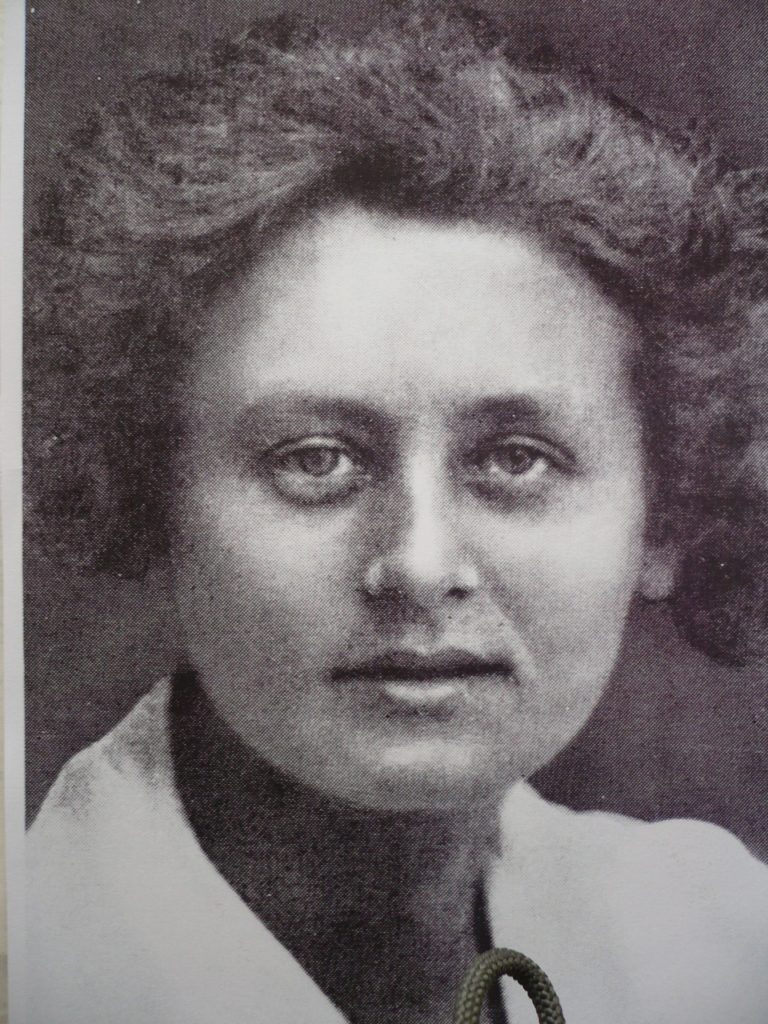 Четирима журналисти ще получат стипендията „Милена Йесенска” - Дебати