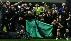 Футболистите на Челси празнуват шестата титла на Англия в историята на клуба