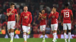 Футболистите на Манчестър Юнайтед празнуват класирането си на финал в Лига Европа