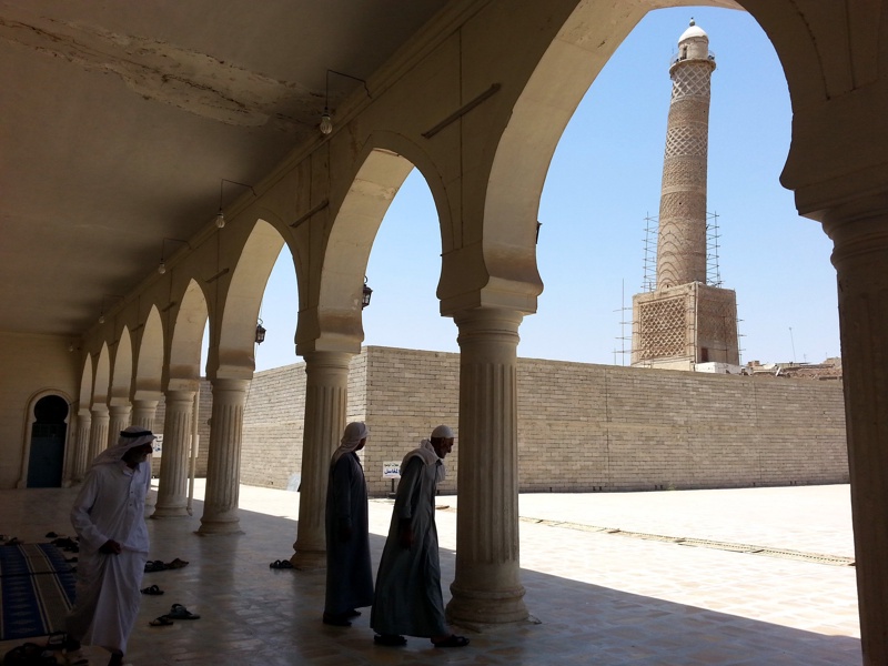 На снимката: Наклоненото минаре на джамията "Ал-Нури" в Мосул