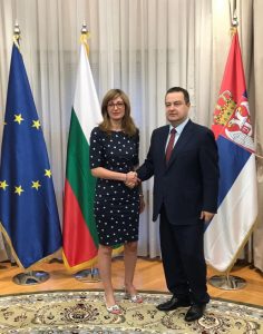 на снимката: външните министри на България и Сърбия Екатерина Захариева и Ивица Дачич