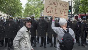 Френски профсъюзи протести
