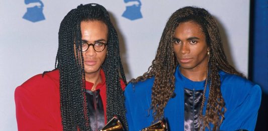 Чували ли сте за дуета Milli Vanilli? Фаб Морван (14 май, 1966 г.) и Роб Пилатус (8 юни, 1965) бяха сред най-популярните изпълнители в края на 80-те години.