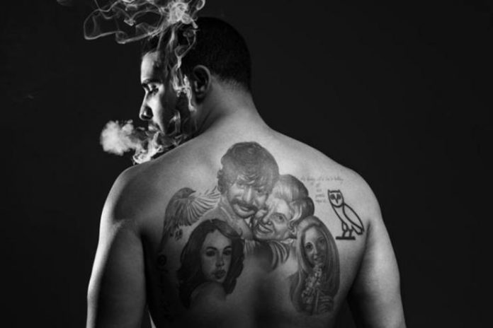 30-годишният рапър Дрейк си татуира поредното лице на знаменитост. Този път това е Дензъл Уошингтън. На тялото му актьорът е изобразен в ролята на тромпетис