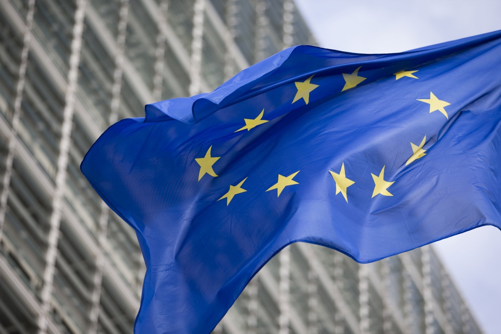 Европейската комисия очаква ЕС и еврозоната да се свият през