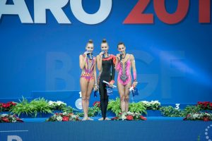 Световно първенство в Пезаро художествена гимнастика награждаване многобой
