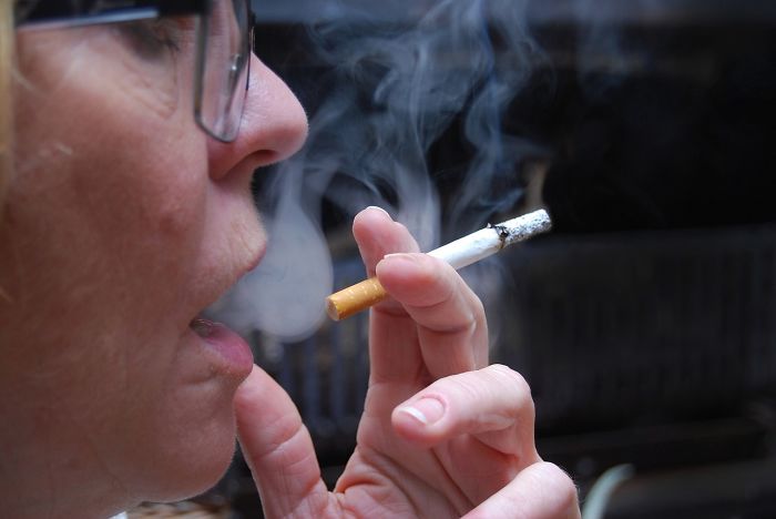Италия е на път да забрани пушенето и на открито