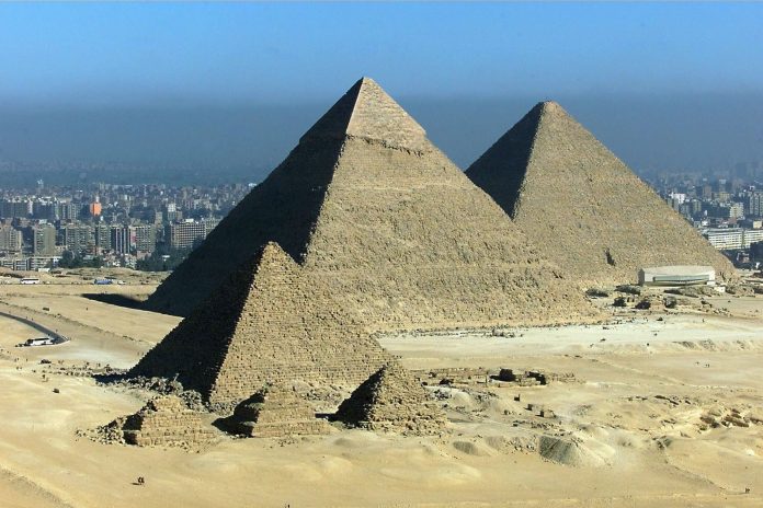Хеопсовата пирамида