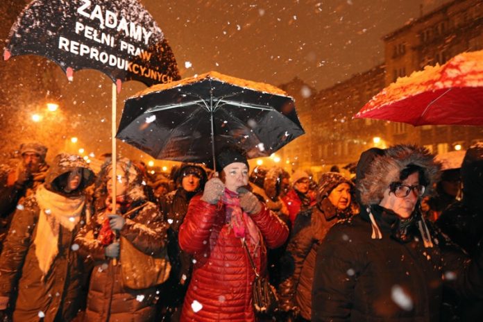 Полша, протести, аборти