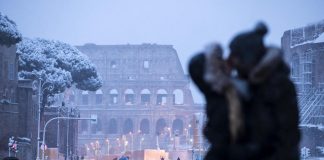Сняг в Рим