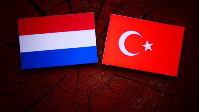 Холандия и Турция