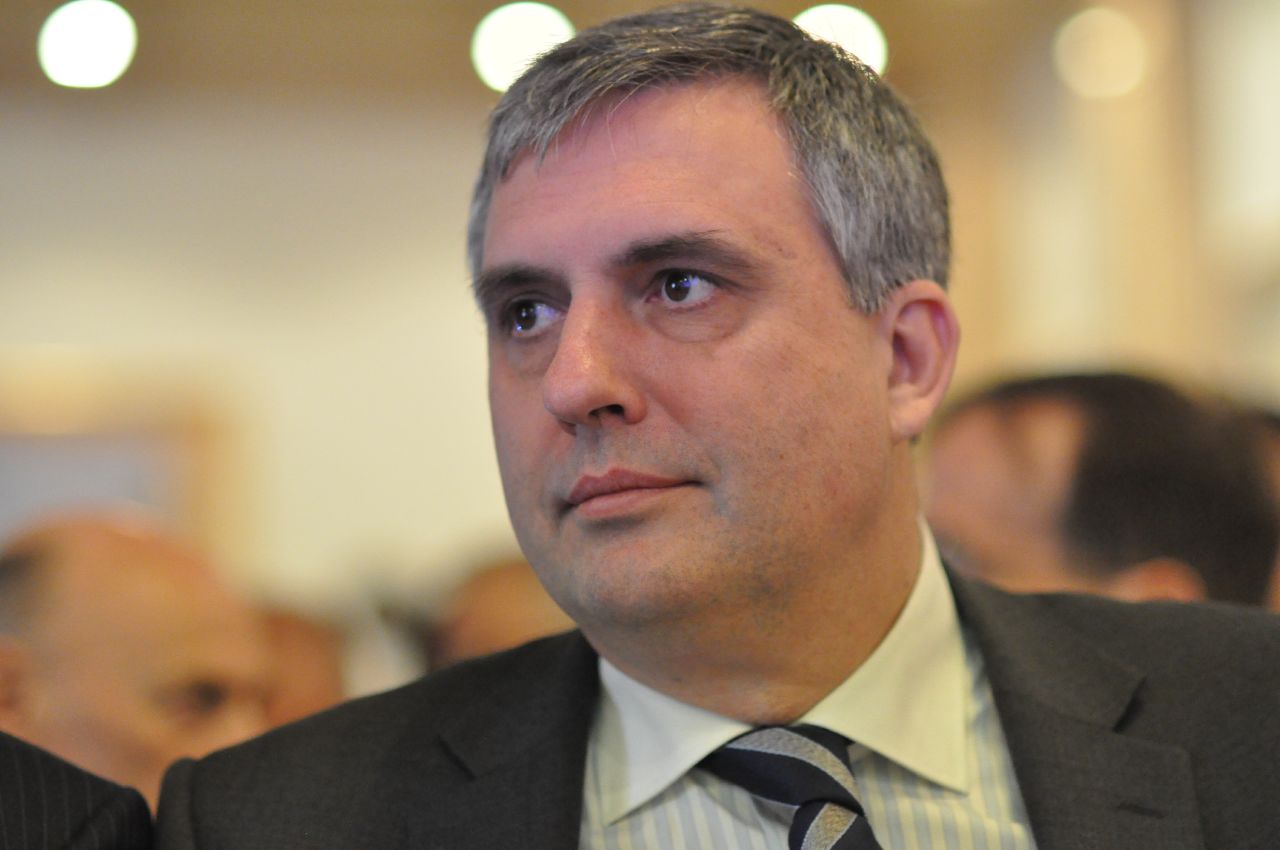На снимката: Ивайло КалфинИвайло Калфин е български политик. Заместник министър-председател