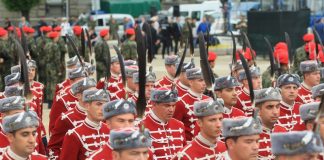 военен парад