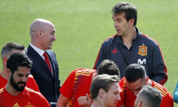 Хулен Лопетеги е уволнен като селекционер на националния отбор на Испания само два дни преди първия мач на тима на световното пъ