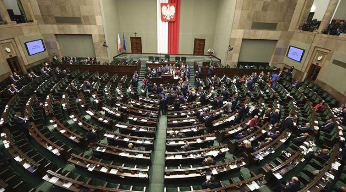 Полша, парламент