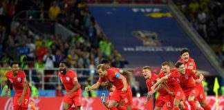 Англия счупи каръка и сложи край на проклятието да не печели мач в елиминации на световно първенство след провалите през 1990 година в Италия,