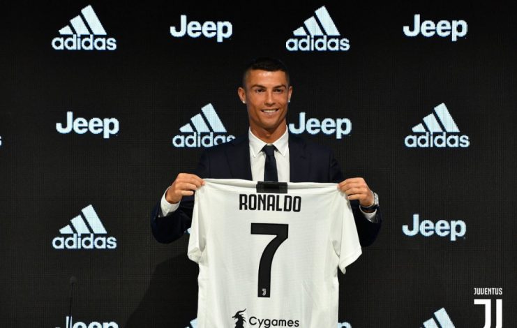 Преди трансфера си от европейския клубен шампион Реал (Мадрид) в италианския първенец Ювентус Кристиано Роналдо е бил предложен от