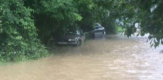 В Тетевенско, където е обявено бедствено положение заради наводнения от проливните дъждове, отново заваля. Местните хора се притесня
