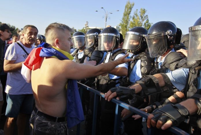 румънци, протест, правителство, Румъния