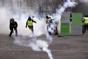 Париж, протести, жълтите жилетки