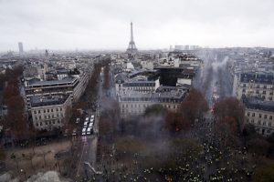 Париж, безредици, протести, жълти жилетки