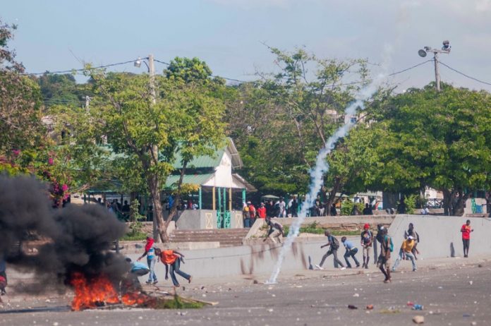 Хаити, размирици