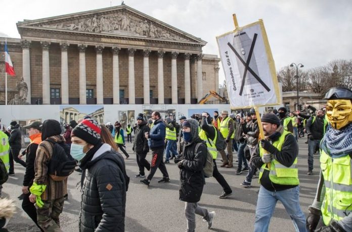 Париж, жълти протести