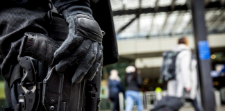 Холандия, полиция