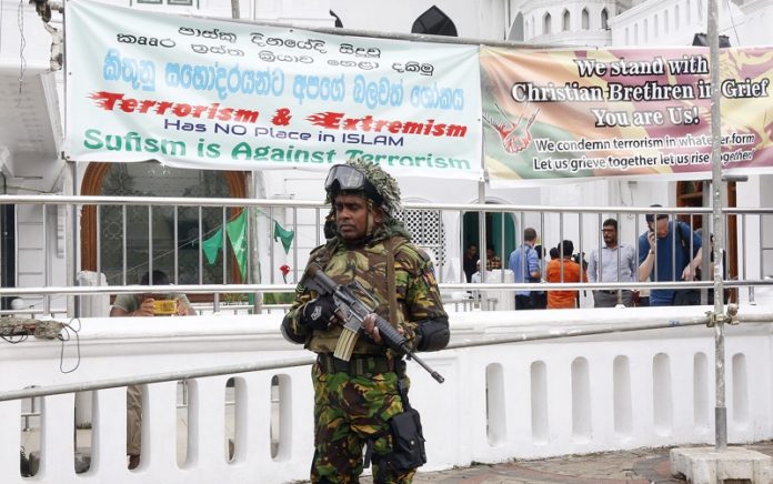 Шри Ланка, атентати, стрелба