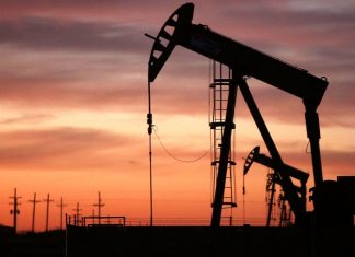 Горивата и потребителските цени: кои сектори са най-засегнати петрола