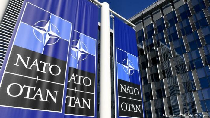 Министрите на отбраната на НАТО ще обсъждат увеличаване на отбранителния