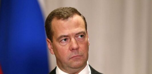 Дмитрий Медведев