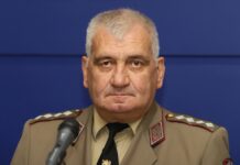 Президентът Радев и министър Каракачанов изразиха съболезнованията си по повод кончината на ген. Боцев
