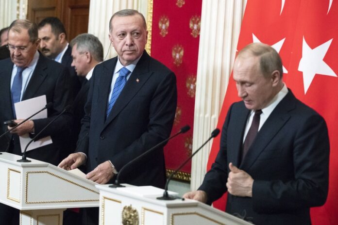 на снимката президентите на Турция и Русия Реджеп Ердоган