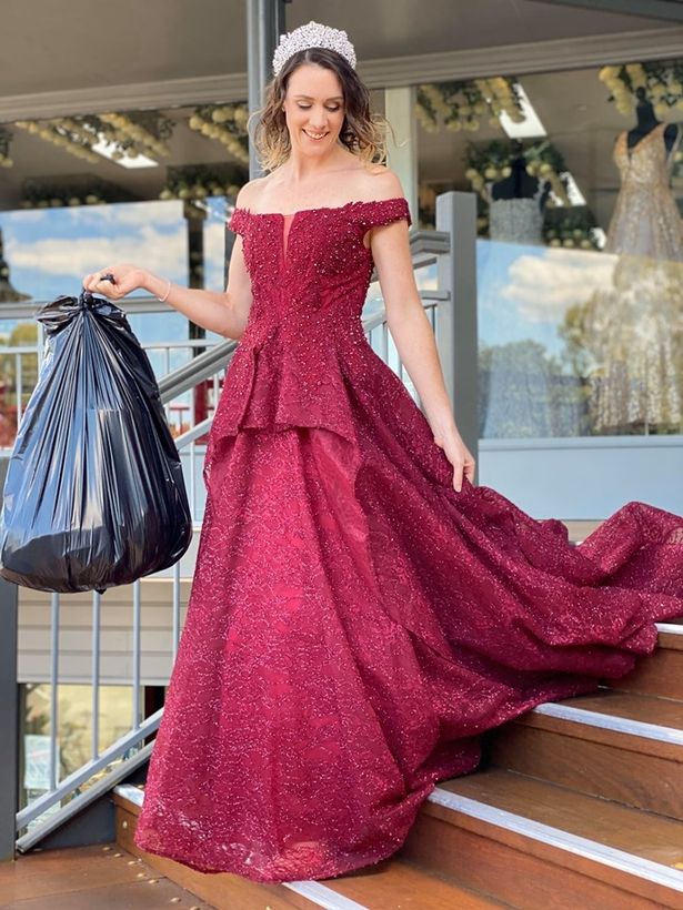 рокля, кофа за боклук