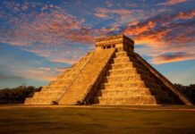 Мексико, пирамиди