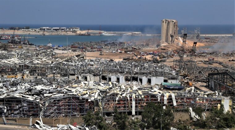 експлозия в Бейрут