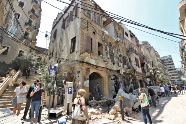 експлозия в Бейрут