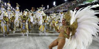 Карнавалът в Рио де Жанейро