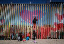 стена на границата между САЩ и Мексико