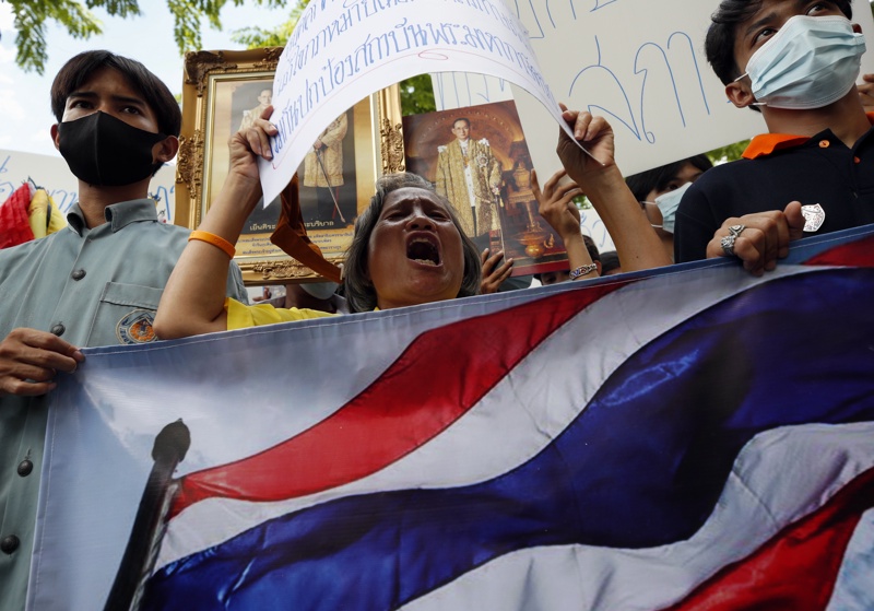 протести срещу краля на Тайланд