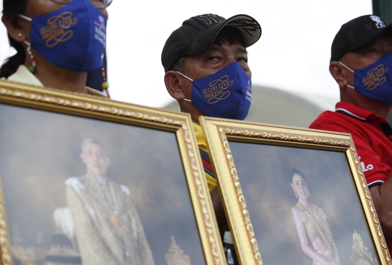 протести срещу краля на Тайланд