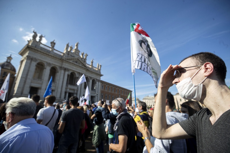 протест в Рим