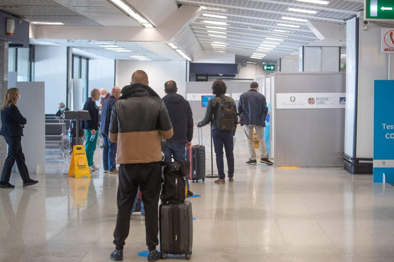 Наши сънародници са блокирани на летището в Болоня Сред потърпевшите