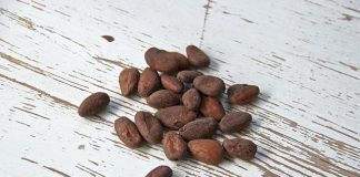шоколад, какаови зърна