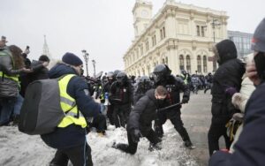 Русия протест полиция