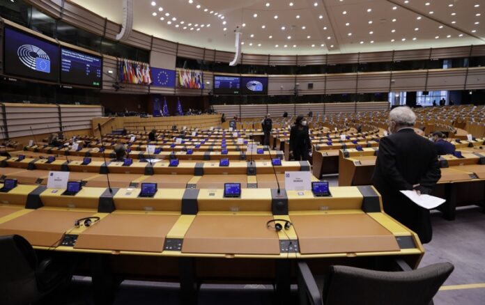 Европейски парламент резолюция ЕК