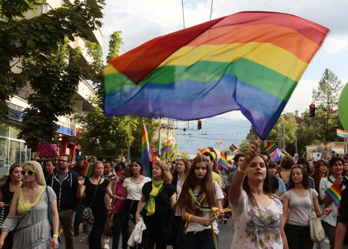 Щвейцария инициира рефрендум, с който да се вземе решение за за еднополовите бракове