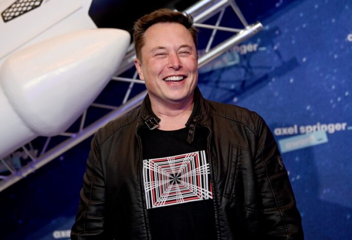 В петък главният изпълнителен директор на SpaceX Илон Мъск заяви
