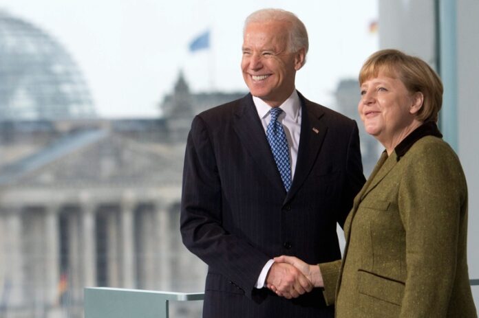 Северен поток Германският канцлер Ангела Меркел пoсреща Джо Байдън (тогава вицепрезидент) в Берлин, Германия, 01 февруари 2013г.